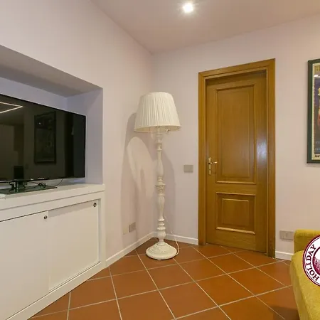 C M Barberini Vacation روما