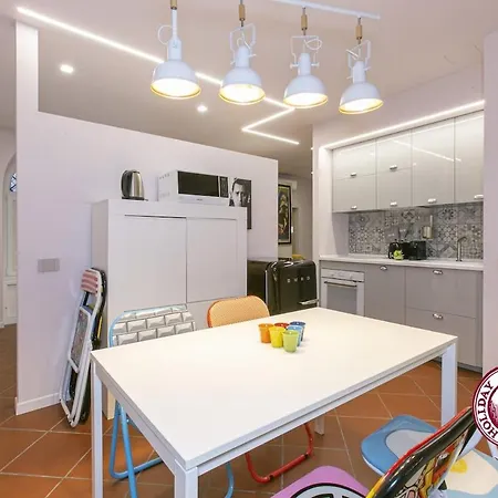 C M Barberini Vacation Apartamento